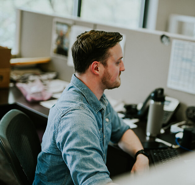 Planes office employee